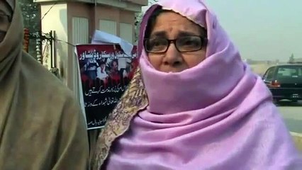 Pakistan resumes prisoner executions in wake of school massacre