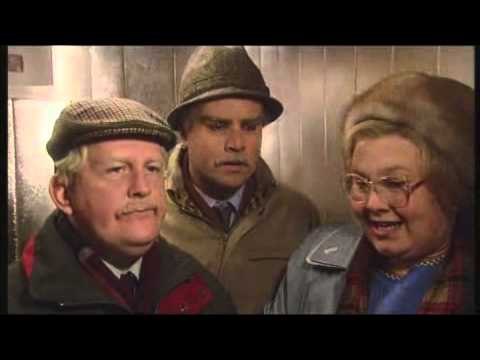 Lift Chats | Still Game | The Scottish Comedy Channel