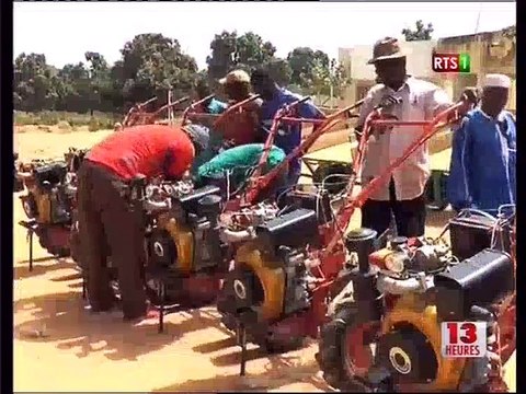 Motoculteurs multifonctionnels : Djinaki recoit son lot