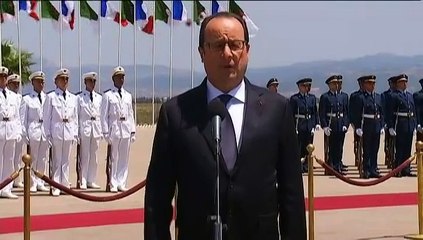 Hollande à Alger : "La France entend rester le premier partenaire économique de l'Algérie"