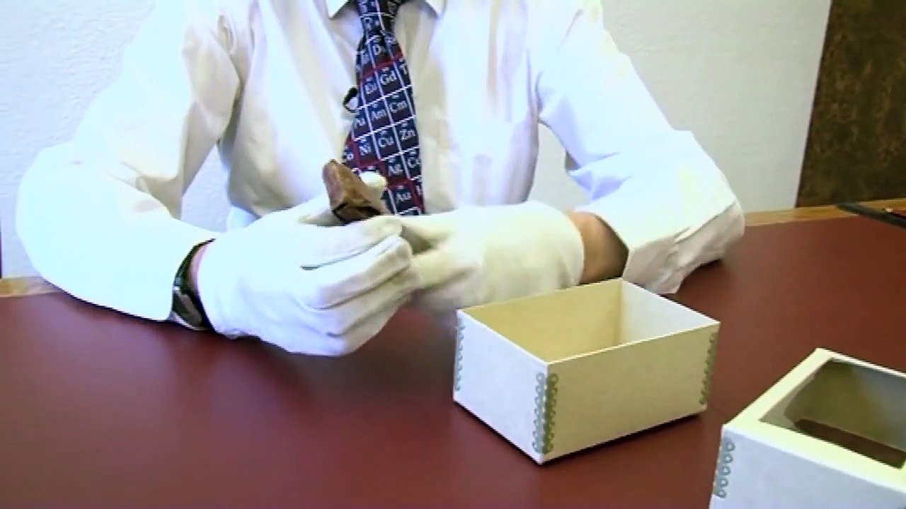 Famous Science Spectacles - Periodic Table of Videos