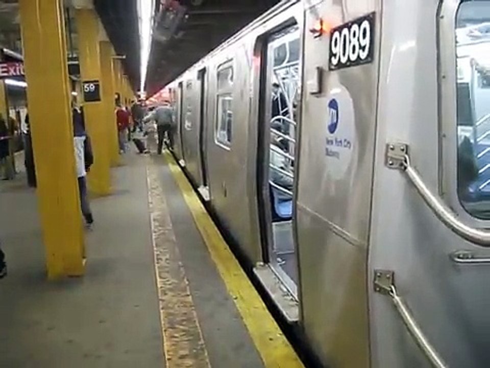 R160B Siemens N Train and R46 R Train Arriving at 59th Street
