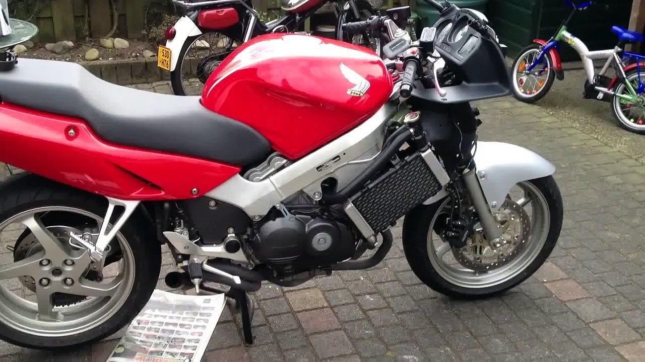 Honda VFR 800 FI RC46 50th anniversary edition 1999 without exhaust