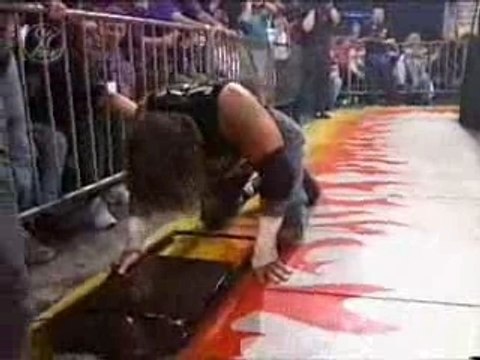 WCW Nitro '98 Goldberg vs. Raven