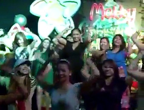 sexbomb girls spaghetti dance.mp4