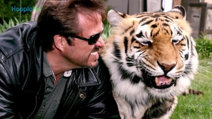 Animal Ambassadors featuring Debbie Gibson