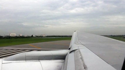 Thai Airways B777 take-off at Bangkok