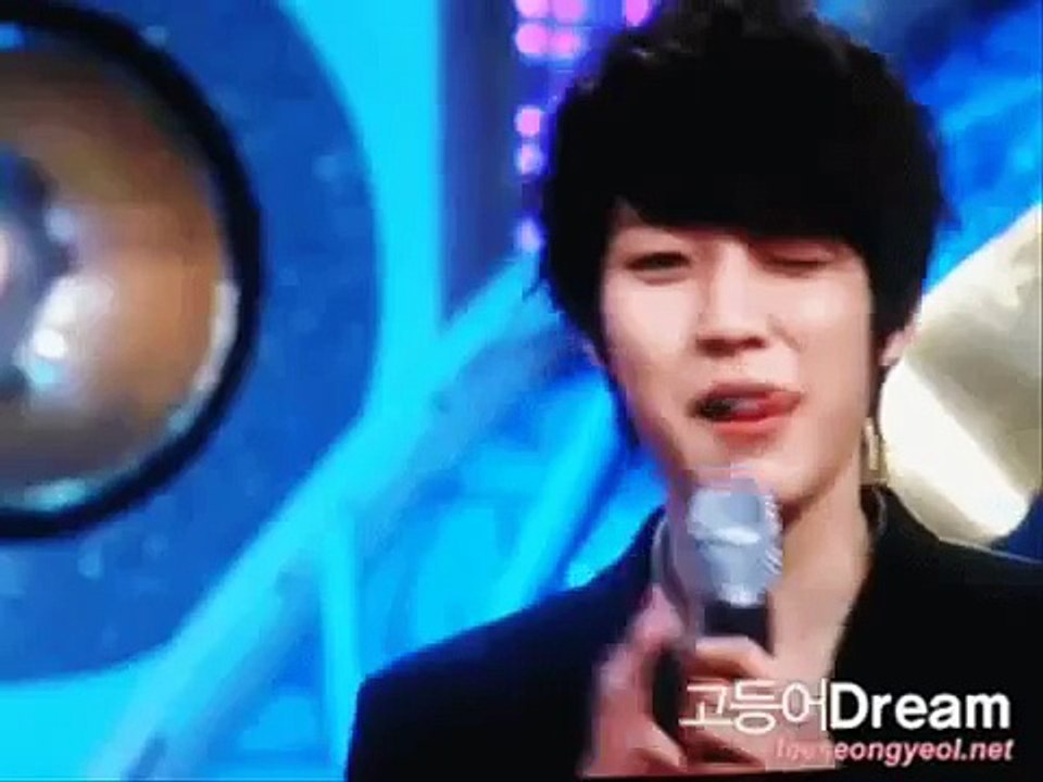 Korean Kpop Boys - Kissing