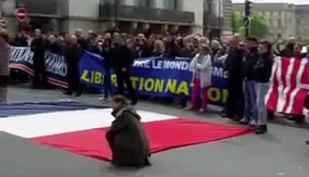 Discours de Serge Ayoub place de Jeanne d'Arc (12 mai 2013) (c9m 2013)