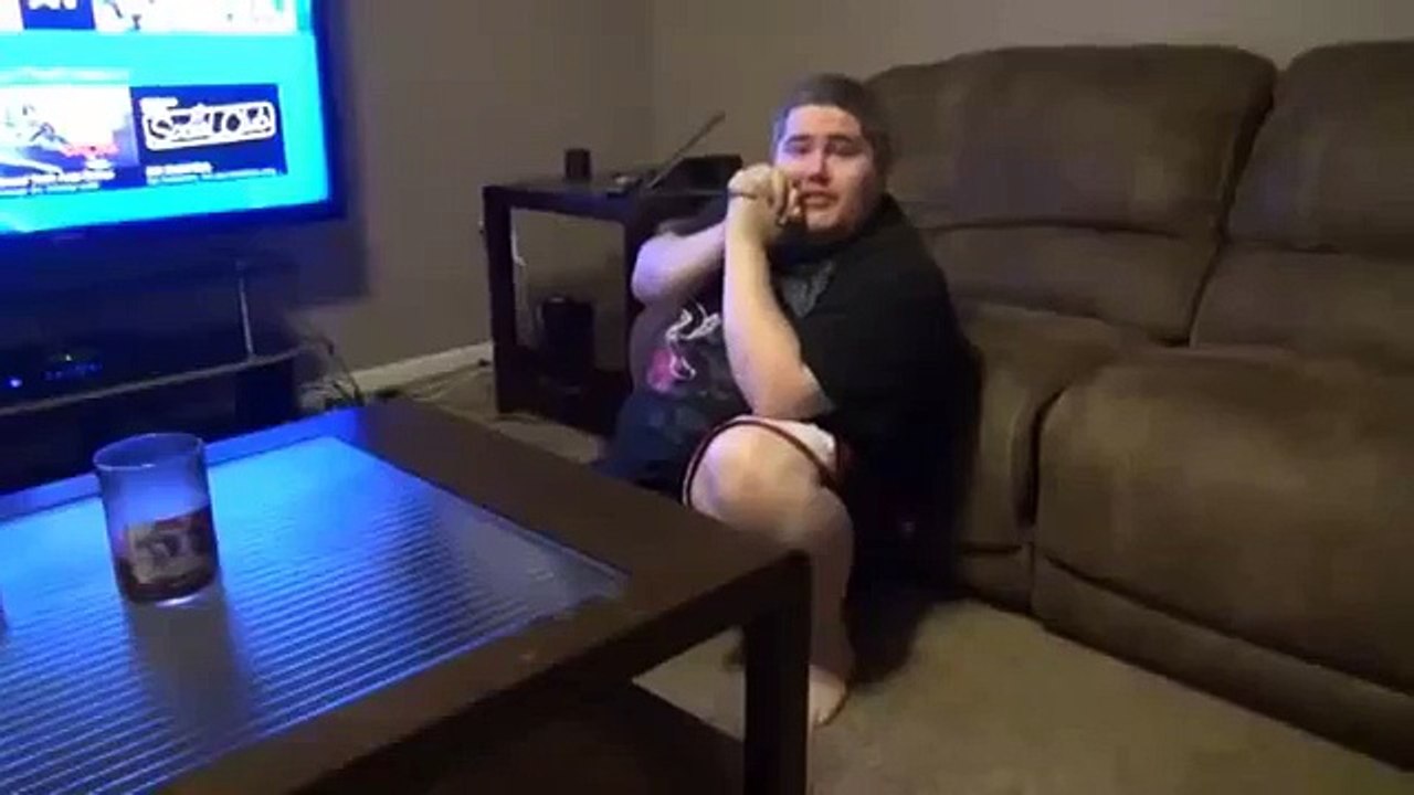 PS4 destroyed by angry Grandpa !