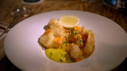 KNIFE FIGHT - 3 Lobster Dishes You Have To Try This Summer