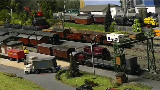 ...spätnachmittags auf meiner Modellbahn-mit BR 64, 260 und 50...in HO