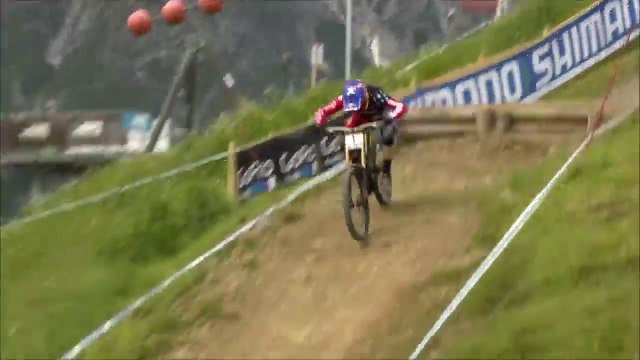 Aaron Gwin Chainless Win Leogang 2015 World Cup DH MTB
