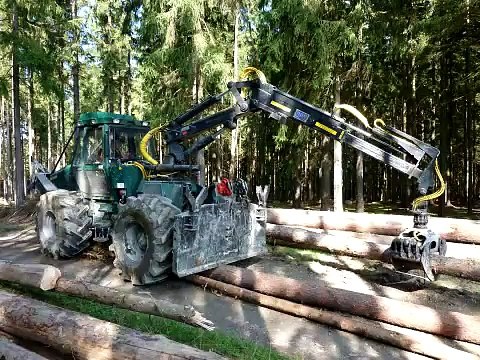 NOE NF 160 im Thüringer Wald