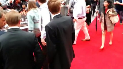 Jason Statham & Sylvester Stallone Sing Ariana Grande's 'Problem'   Watch Funny Clip Now!