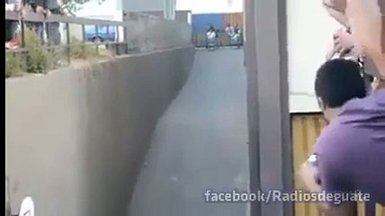 Une course de caddie qui finit mal