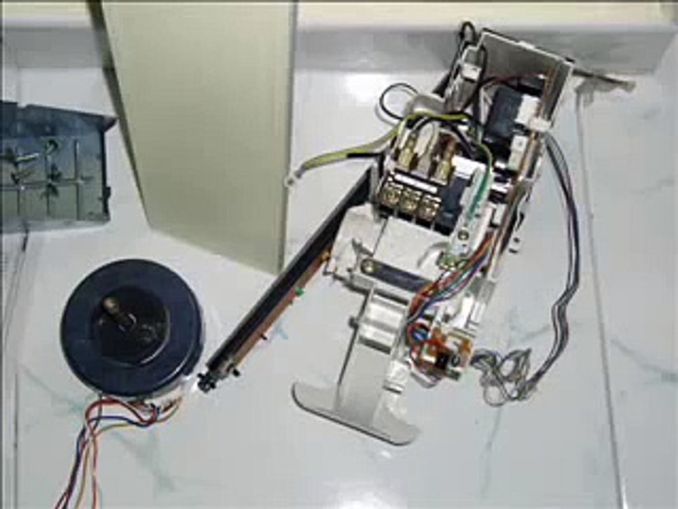 How To Clean The Indoor Air Conditioner Of A Split AirCon