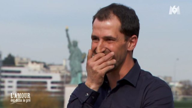 L'énorme bourde d'un candidat dans l'amour est dans le pré - ZAPPING PEOPLE DU 16/06/2015