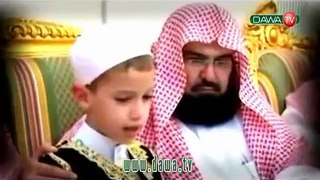 Beautiful Child  Reciting Quran