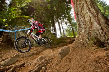 Aaron Gwin Chainless Win Leogang 2015 World Cup DH MTB