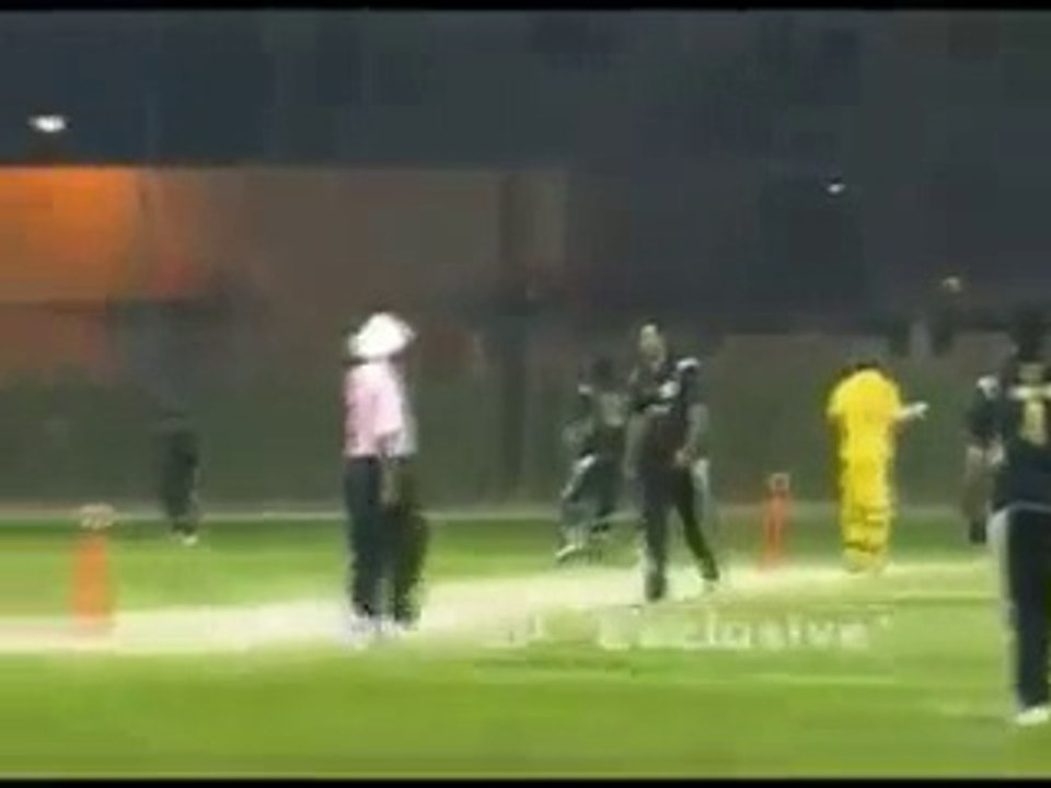 Wasim Akram best bowledout at practice session