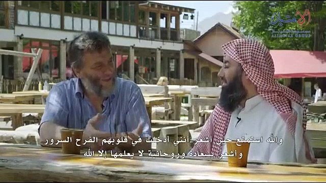 لقاء مؤثر جدا لشيخ نبيل العوضي مع الباني يكفل أيتام