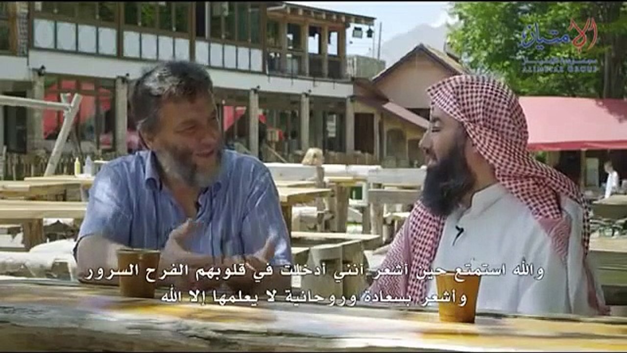 لقاء مؤثر جدا لشيخ نبيل العوضي مع الباني يكفل أيتام