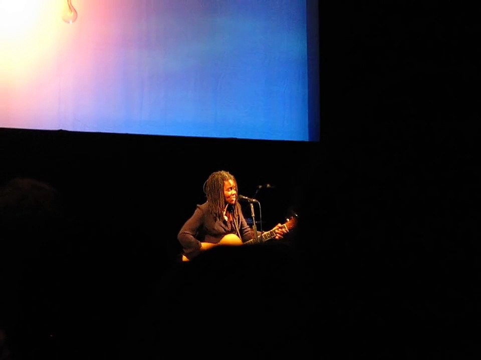 Tracey Chapman - Crossroads Live