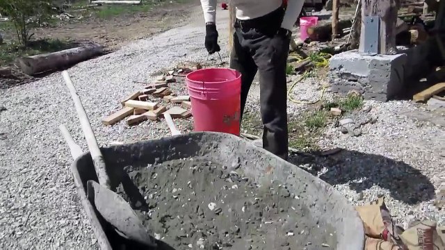 Mixing Cement by Hand Tips