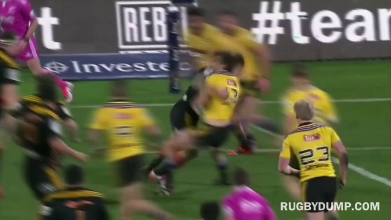 sonnybill-hit-conrad-smith