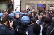 Padova Studenti contro il DDL Gelmini e l'ambiguità del rettore Zaccaria