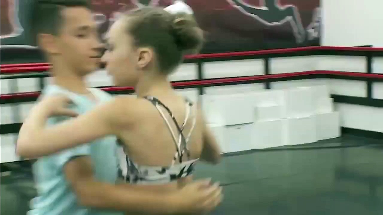 İlk Öpücük, İlk Tepki ve İlk Yıkım