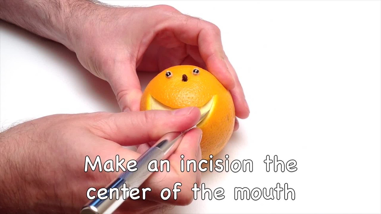 Life hack: Learn how to make a smiling orange