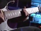 Steve Vai demonstrates his 7 string guitar