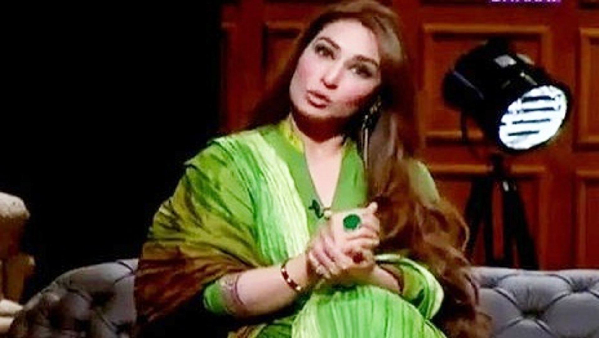 Pakistani Actress Nirma Sex - Reema Taunts on Meera's Sex Leaked Videos