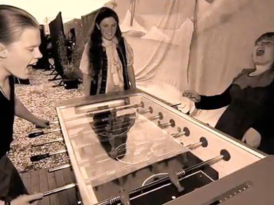 Kelly Family - selfmade Videoclip - Kellys having Fun *look*