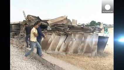 В Тунисе поезд столкнулся с грузовиком, есть погибшие