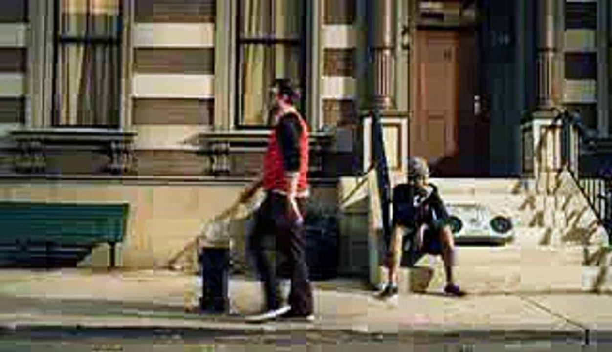 Gym Class Heroes- Stereo Hearts ft Adam Levine [OFFICIAL VIDEO]_low