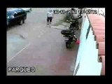 CUIDADO ASI ROBAN MOTOS EN SANTA CRUZ BOLIVIA  VIDEO CORTO