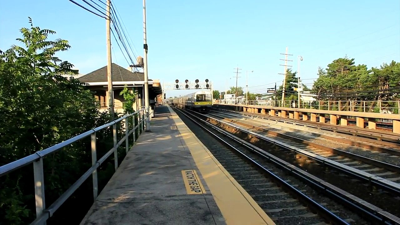 LIRR Action at Queens Village [M3 / M7 / DE/M30 / C-3]