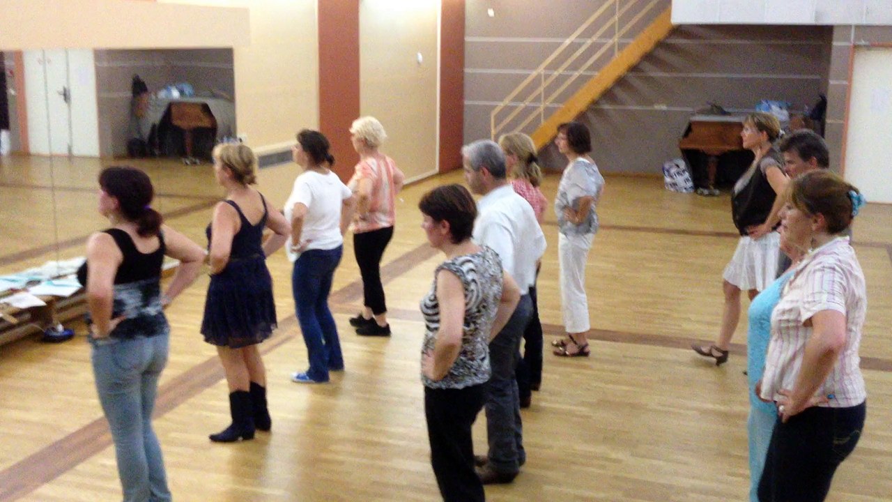 "Moi j'aime la country" Par le Levis Country Line Dance