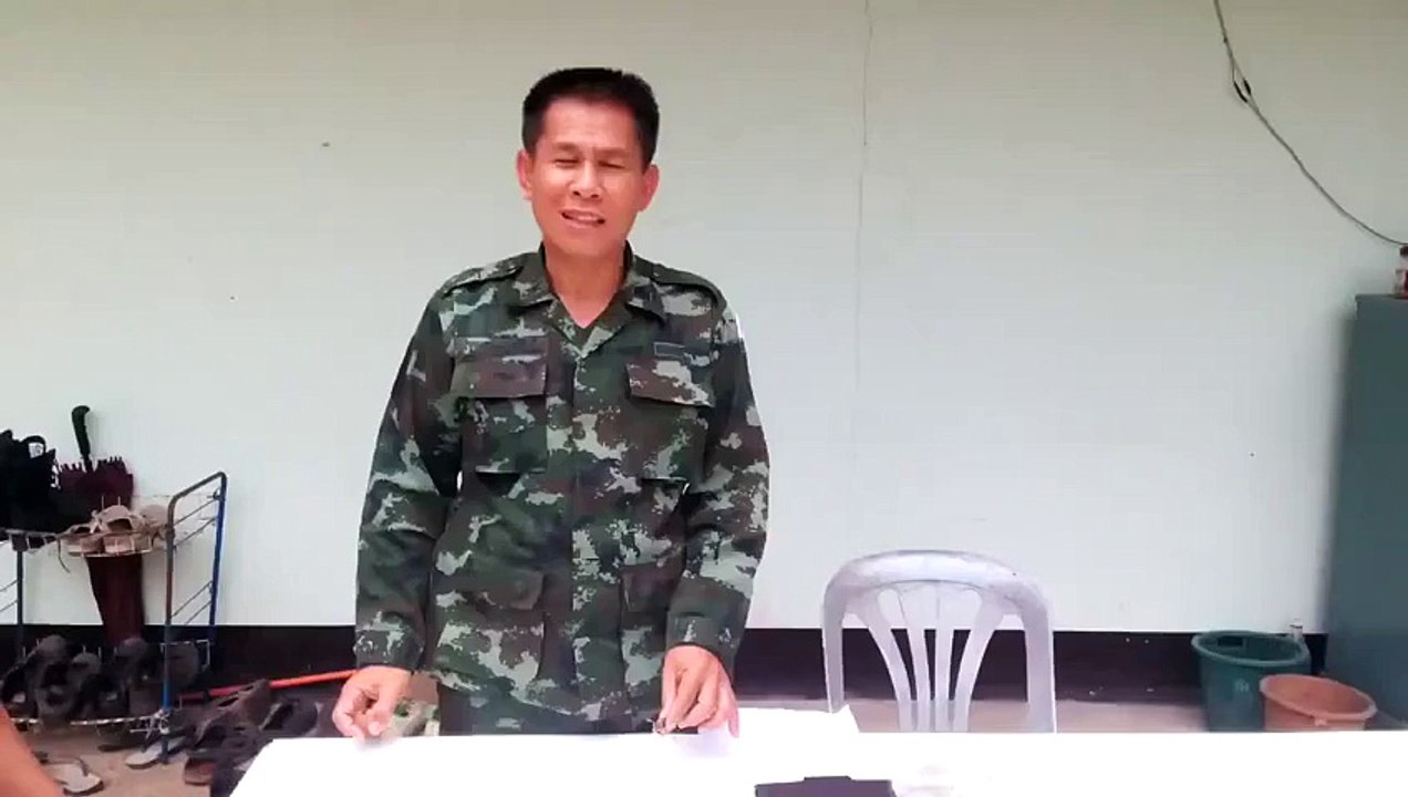 Vous avez déjà vu un parasite s'attaquer à un insecte ? Vous allez être très choqué !