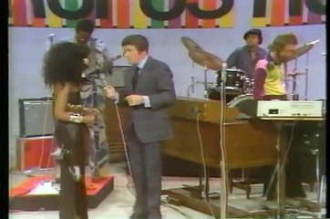 CHAKA KHAN / RUFUS ~LIVE~ STOP ON BY~4/21/1975