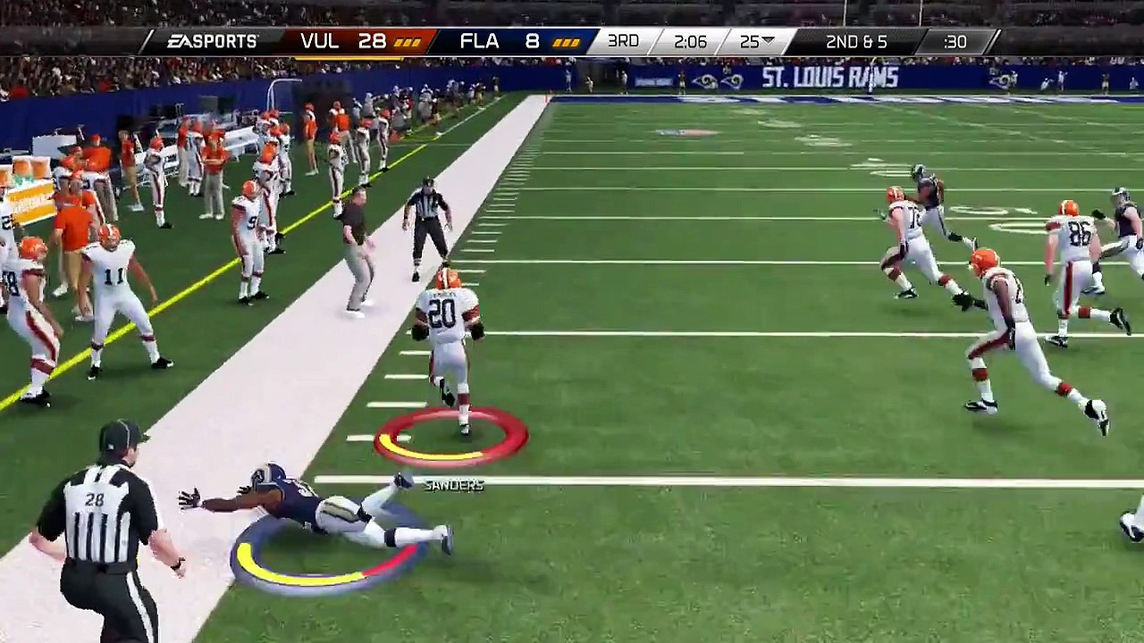 ULTIMATE LEGEND BARRY SANDERS GAMEPLAY - Madden 25 Ultimate Team Gameplay