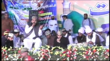 LOW MADENY KI TAJALLI SE LAGAYE HOWE HEN NAAT BY KHALID HASNAIN KHALID (BAZMESIDDIQIA 2014)