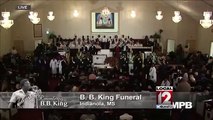 B B  King recalled with love, humor at Mississippi funeral