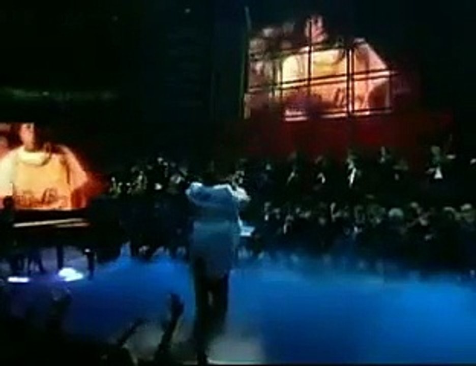 Notorious B.I.G. -Juicy & Warning ft. Puff Daddy, Snoop Dogg