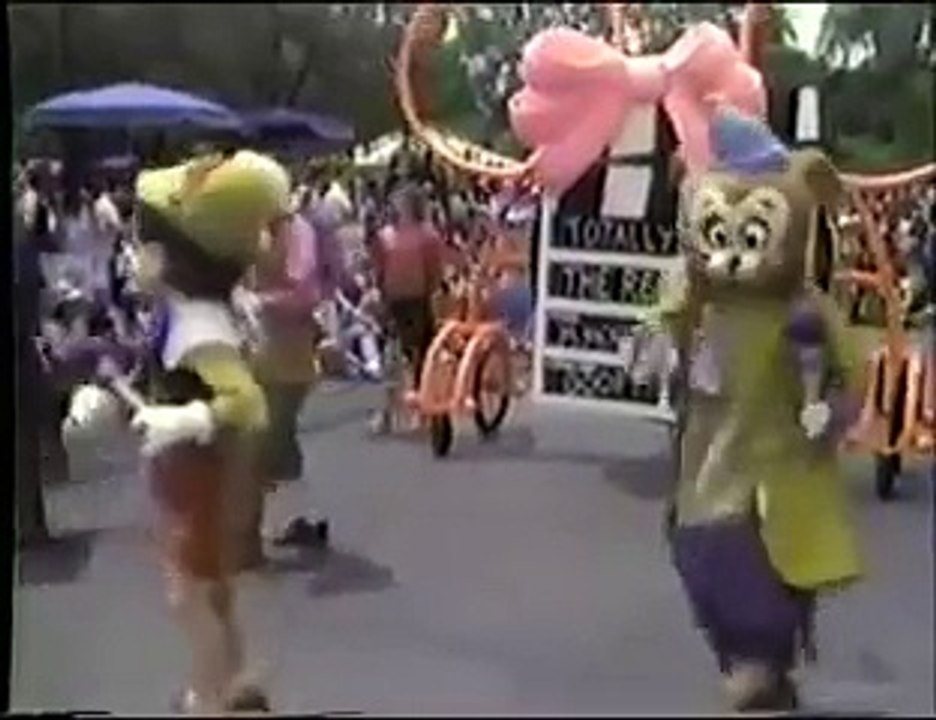 Disneyland Totally Minnie Parade July 4 1986