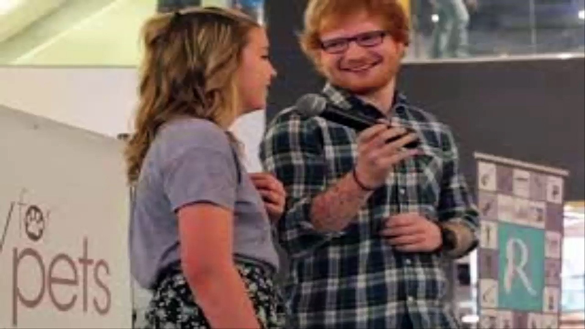 Ed Sheeran Surprises Fan Singing His Song At A Mall In Canada.