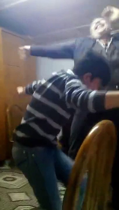 Çılgın Baba Oğlunu Çoşturuyor